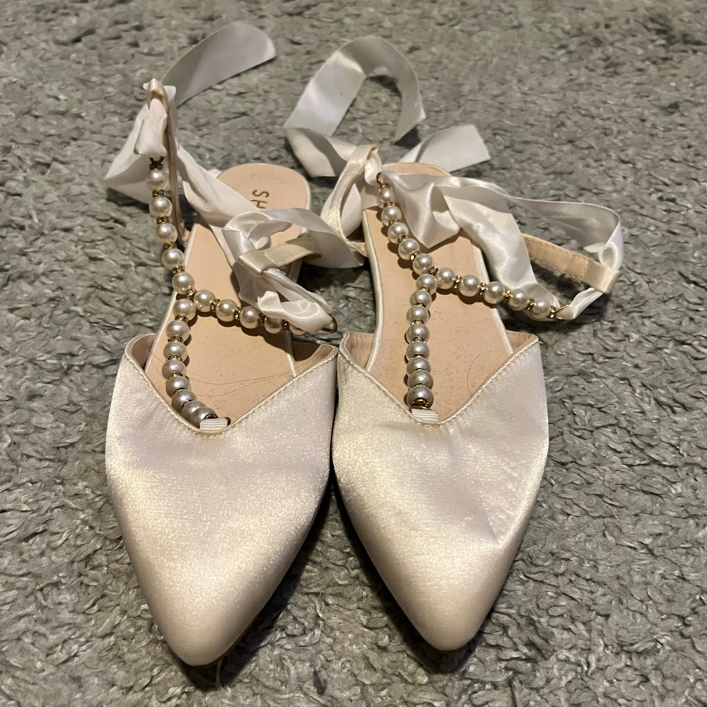 Faux Pearl Decor Tie Back Point Toe Flats